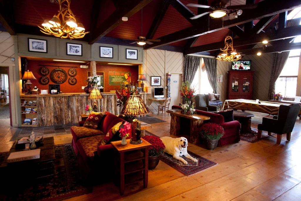 Outbound Mammoth Hotel Mammoth Lakes