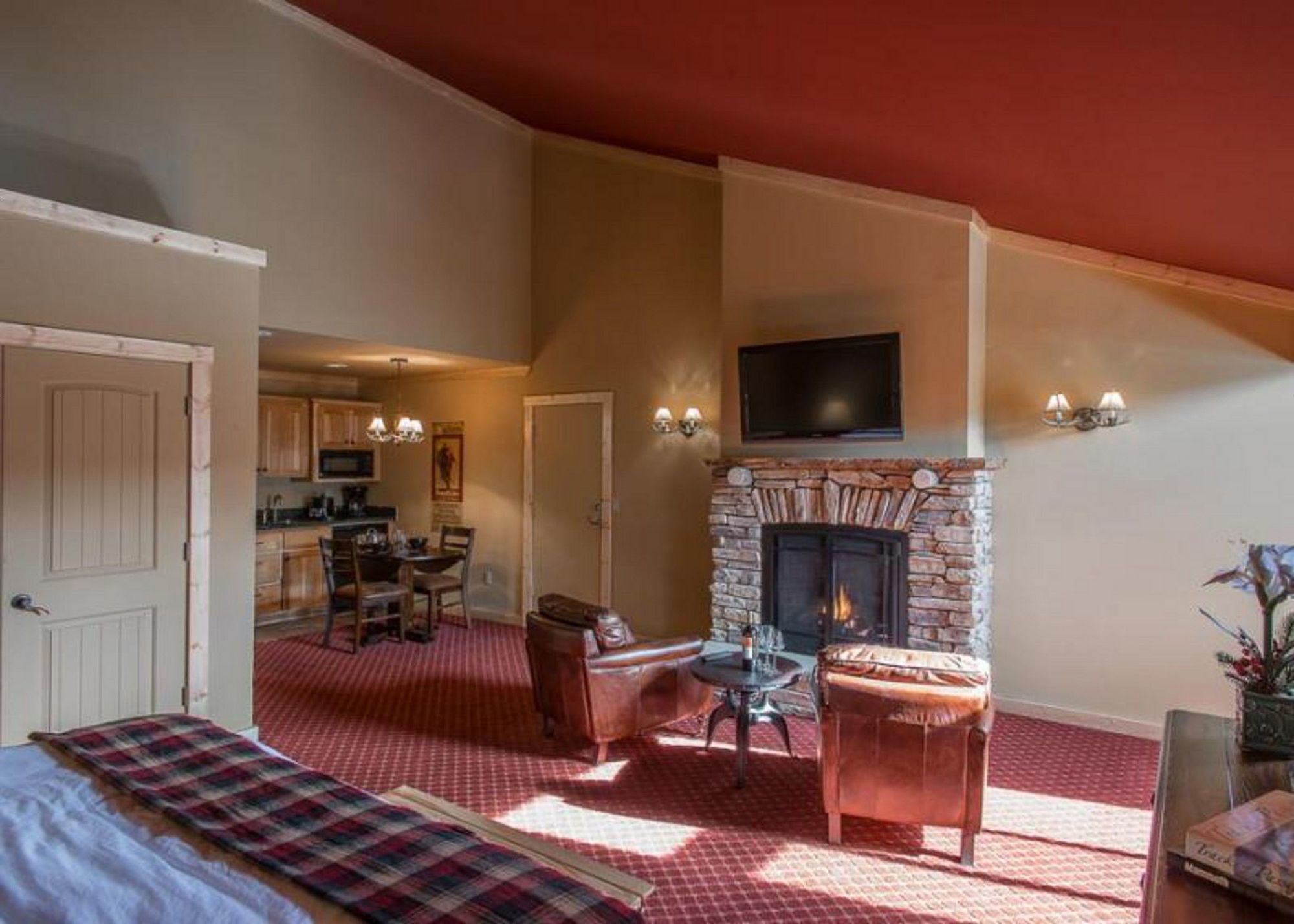 Hotel Outbound Mammoth 4*